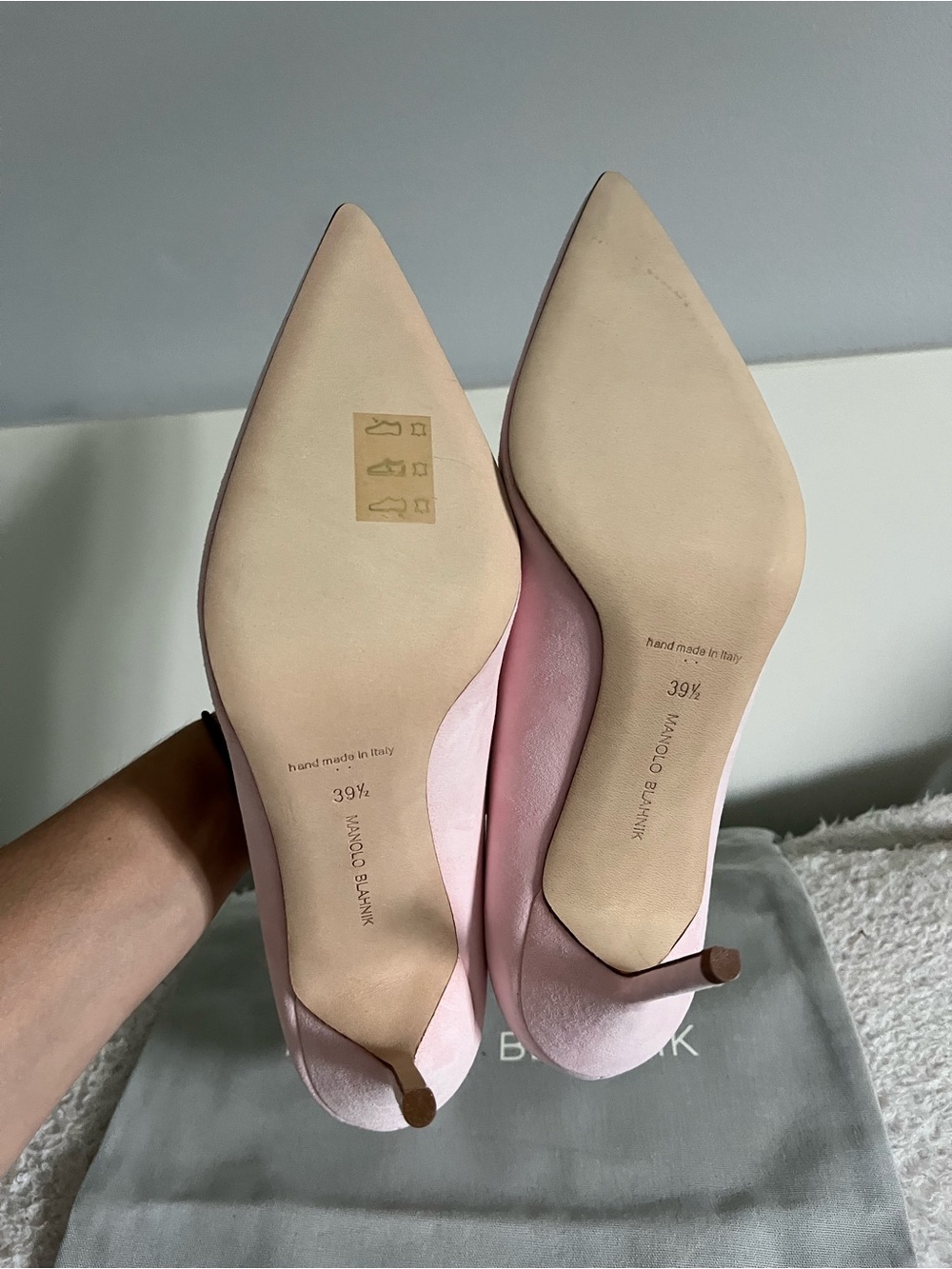 Manolo Blahnik BB 70 Pink Suede Pointed Toe Pump Shoes - Picture 5 of 6